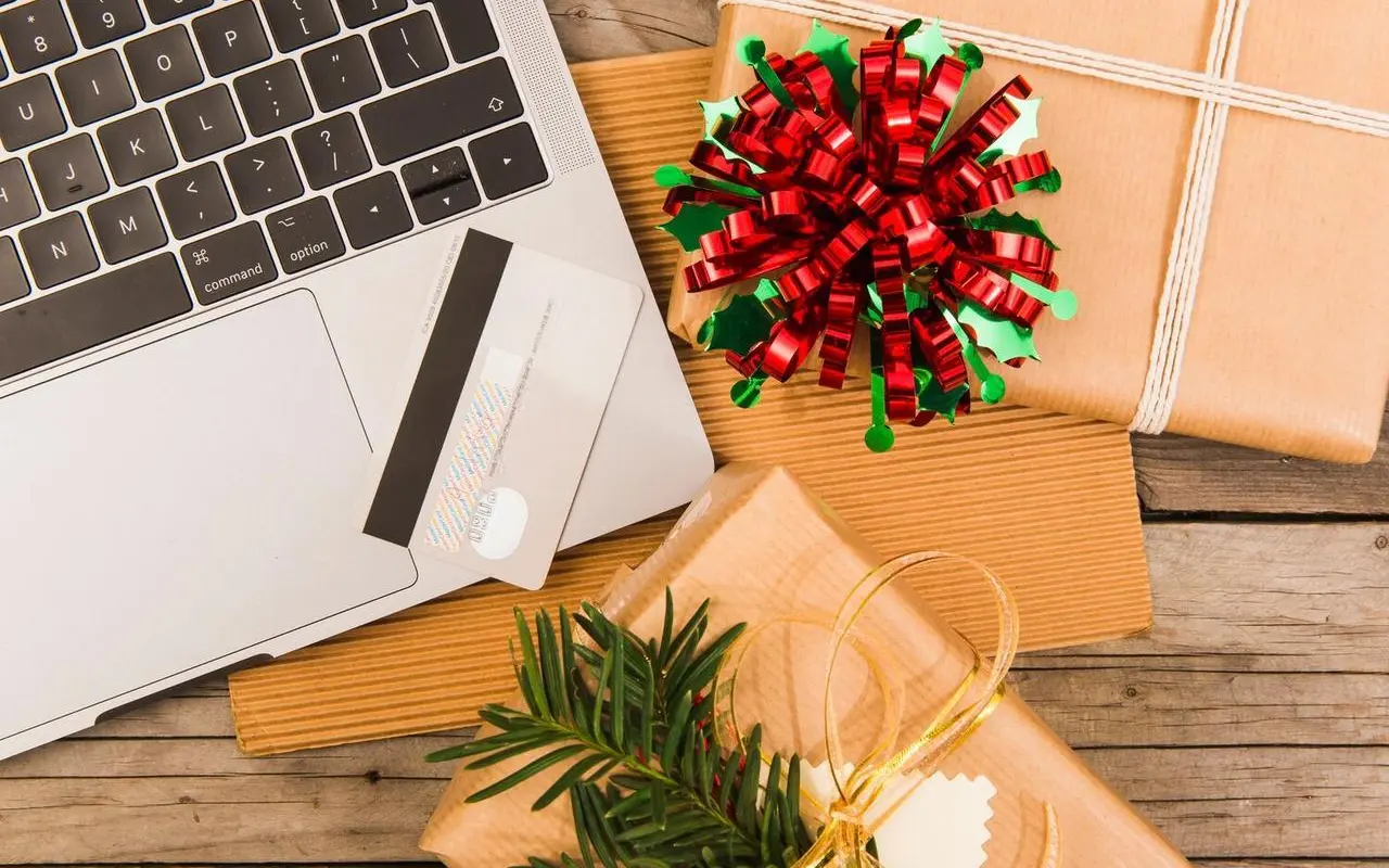 Budżetowanie sezonowe w handlu detalicznym – jak przygotować sklep na okres świąteczny?