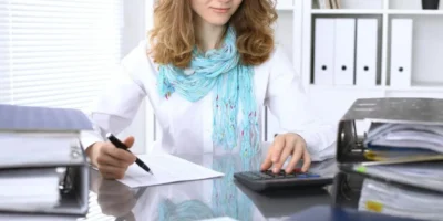 Rachunkowość firmowa – najważniejsze zasady dla początkujących